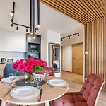 Pudrowy Lux 16 F Perlowa Przystan - Appartement
